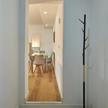 Piso Nuevo En Pleno Centro De Cadiz, Calle Plocia 아파트 *