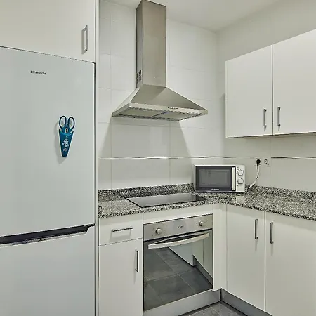 Piso Nuevo En Pleno Centro De Cadiz, Calle Plocia 카디스