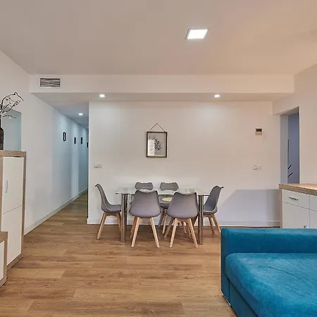 Piso Nuevo En Pleno Centro De Cadiz, Calle Plocia 아파트 *